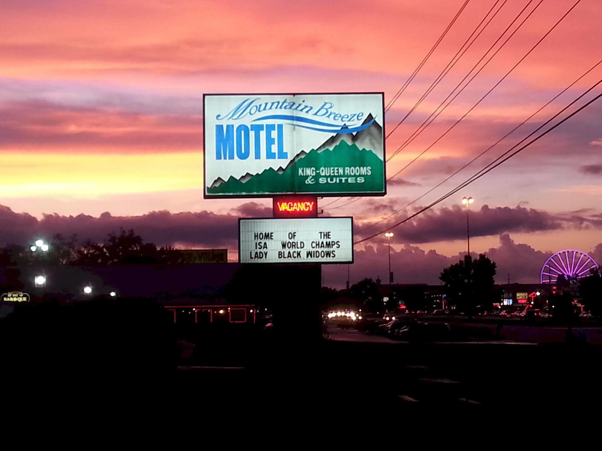 Mountain Breeze Motel Pigeon Forge Buitenkant foto